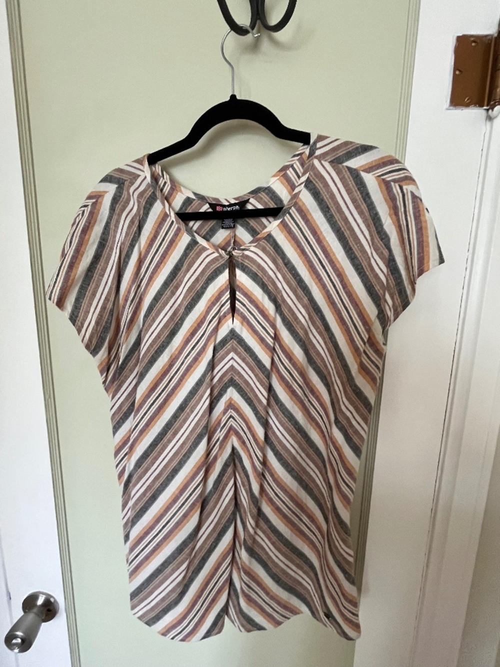 Sherpa women’s dress shirt